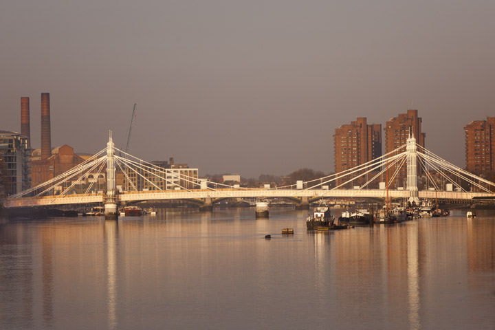 Photograph of Albert Bridge 18