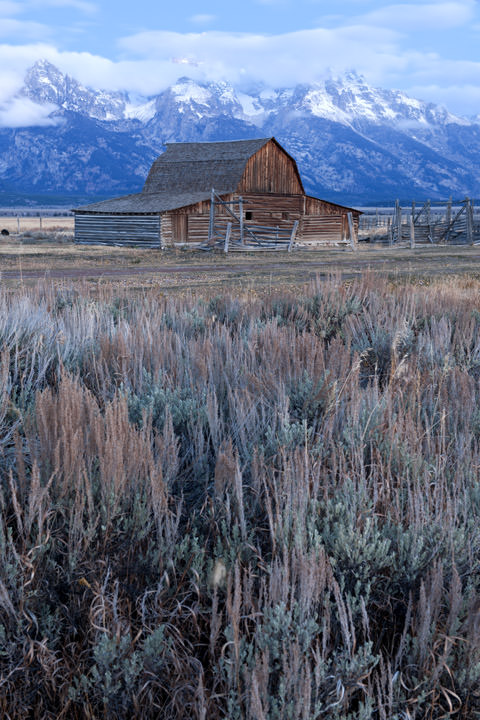 Barn - Mormon Row Wyoming 