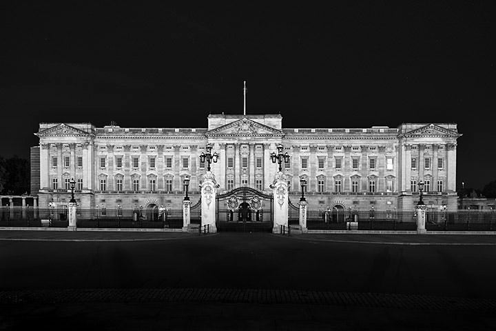 Photograph of Buckingham Palace 19