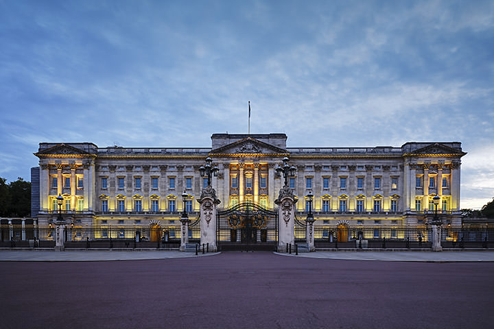 Photograph of Buckingham Palace Dusk 1