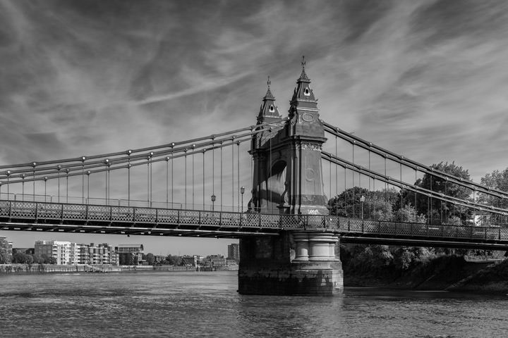 Photograph of Hammersmith Bridge 17