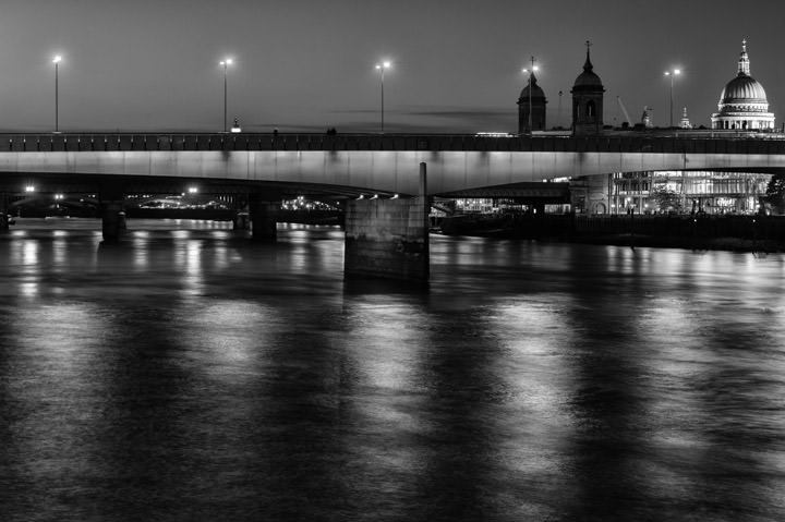 Photograph of London Bridge 24