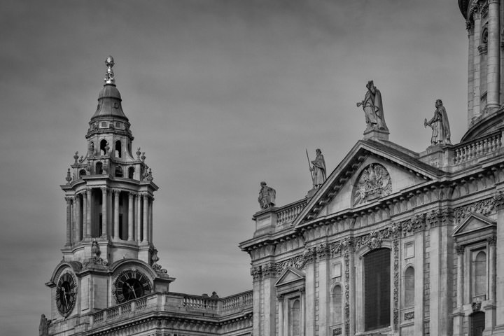 South West Tower St Pauls Cathedral 2in black and white