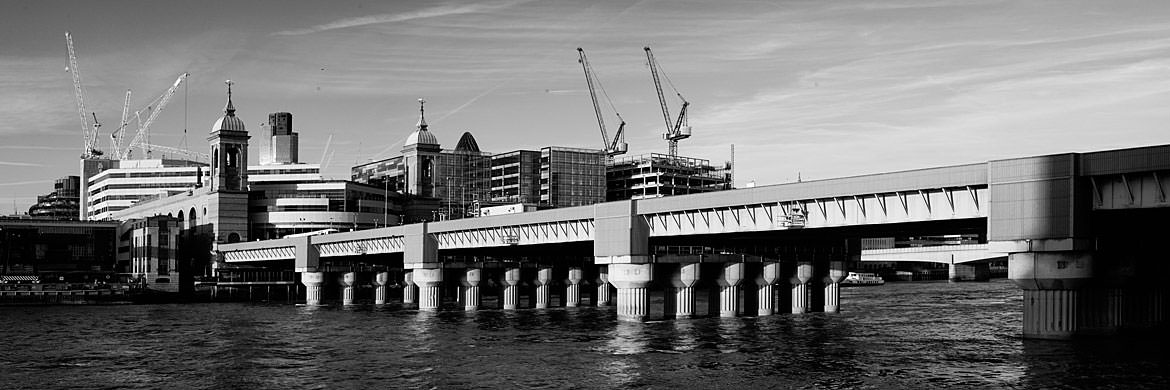 Southwark railway Bridge 
