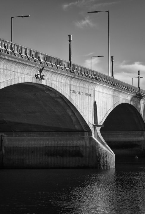 Photograph of Twickenham Bridge 1